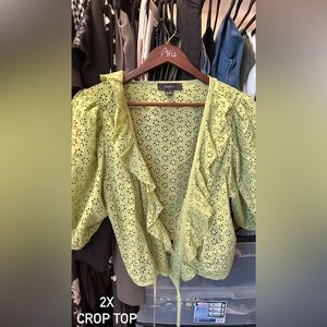 Forever 21 puffer sleeve crop top